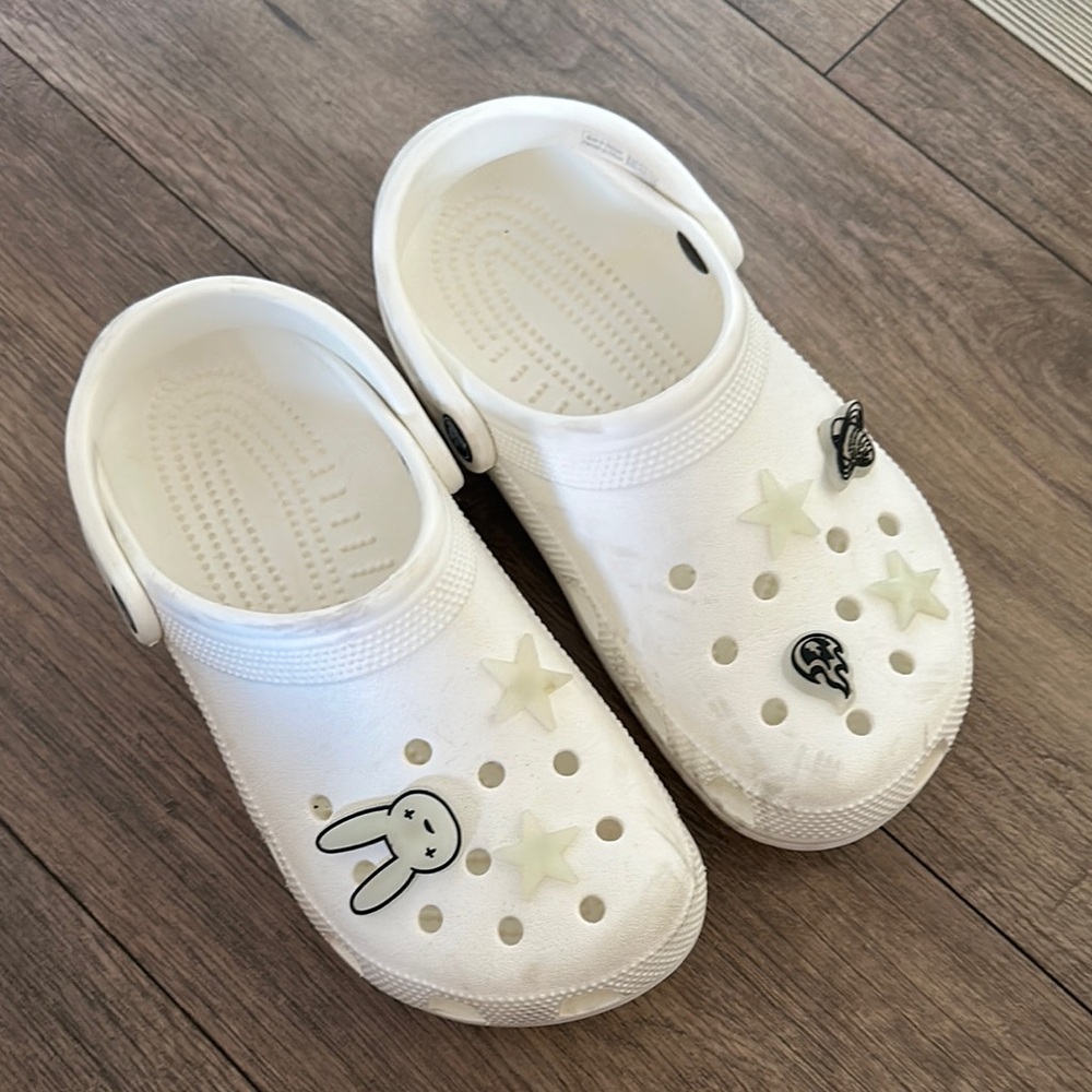 CROCS White Slippers with Ventilation and Heel Strap